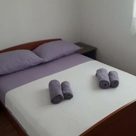 Apartment Hrgic Вир Екстериор снимка