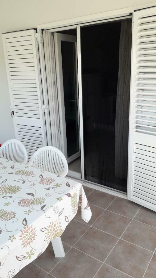 Apartment Hrgic Вир Екстериор снимка