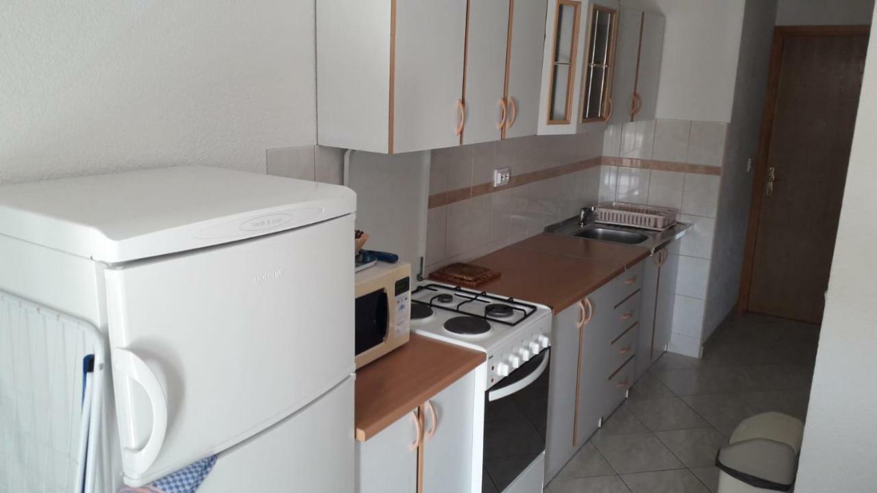 Apartment Hrgic Вир Екстериор снимка