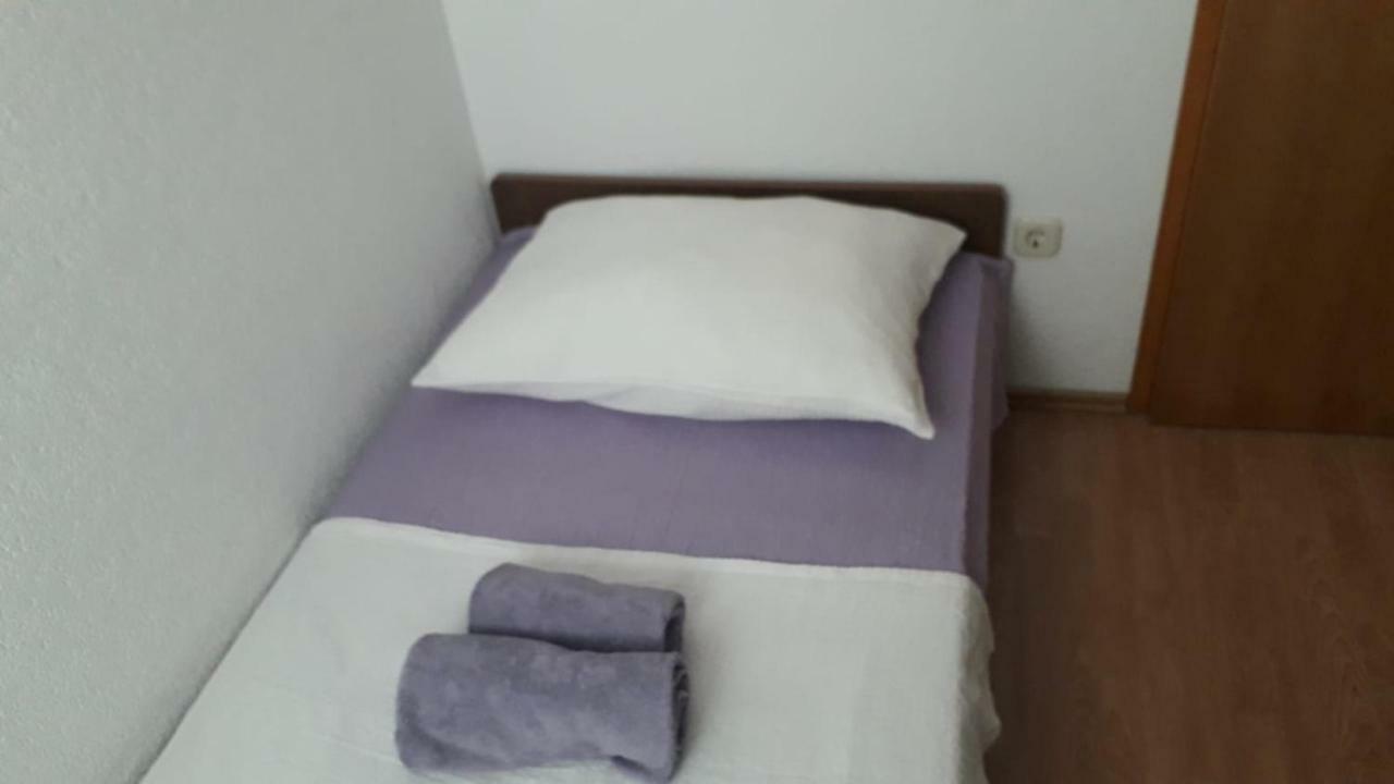 Apartment Hrgic Вир Екстериор снимка
